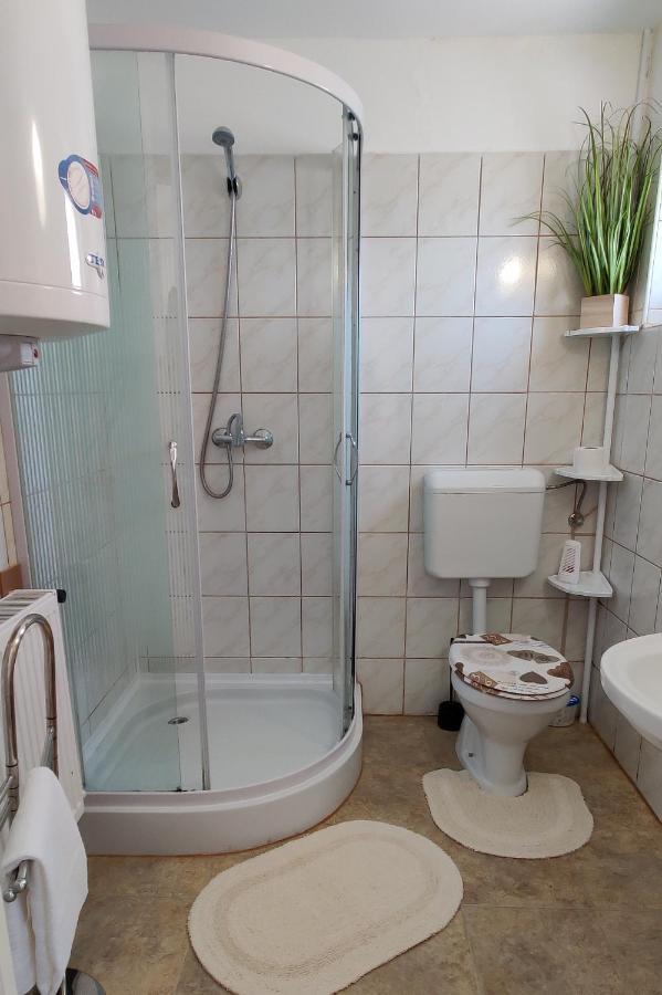 Katalin Apartmanhaz Miskolc Exterior photo